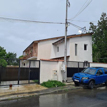Luca'S Studio 2 ,Close To Therme Bucharest, Airport Otopeni Balotesti Eksteriør bilde