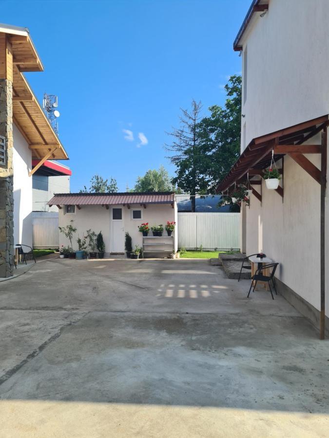 Luca'S Studio 2 ,Close To Therme Bucharest, Airport Otopeni Balotesti Eksteriør bilde